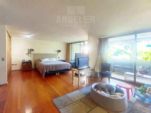 Muy Amplio Departamento En Lo Mejor De Providencia