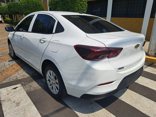 Chevrolet Onix 1.0t Ls Mt