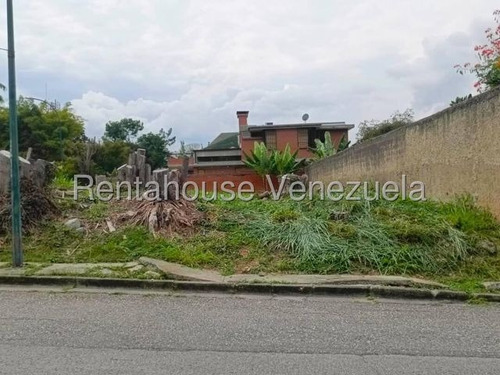 Ana Torres. Terreno En Venta 258843 En Sorocaima