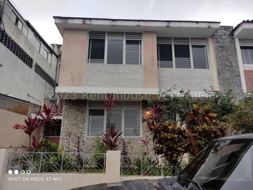  Casa Con Mucho Potencial Y Excelente Ubicacion A La Venta Ubicado En Los Chorros #23-22862 Mn Caracas - Sucre