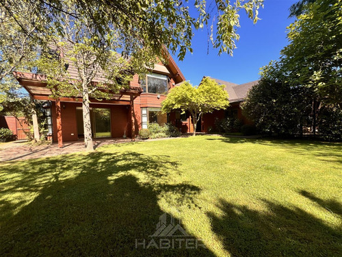 Vende Gran Casa En Puerta De Alcalá 6 Dormitorios - 4 Baños