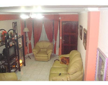 Imagen 2 de 14 de Triplex En Venta En Moron Sur