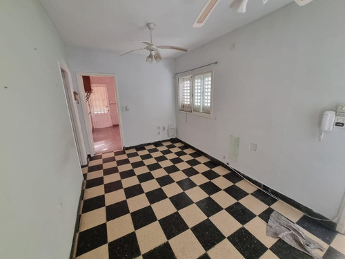 Imagen 6 de 21 de Ph En Venta - 2 Dormitorios 1 Baño - 157mts2 - La Plata