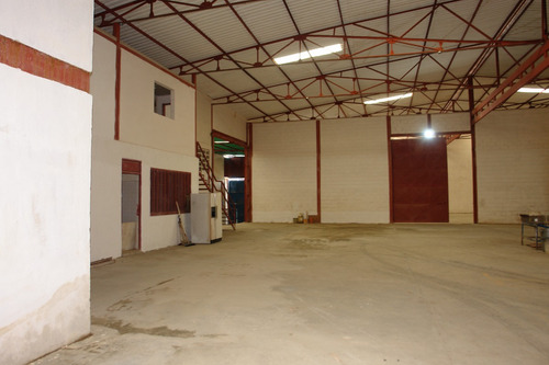 Imponente Galpón Industrial A Precio De Oportunidad, A Razón De 102 Us$/m2. Mac