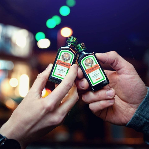 Imagen 4 de 4 de 60x Jagermeister 20ml Botella Vidrio Miniatura Coleccion