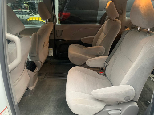 Toyota Sienna 3.5 Xle At