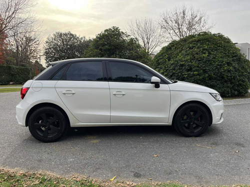 Imagen 3 de 6 de Audi A1 Sportback 2016 1.4 S Line Tfsi 185cv Stronic