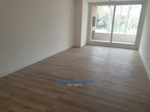 Apartamento Malvín Alquiler 2 Dorm Terraza Parrillero 2 Bañ