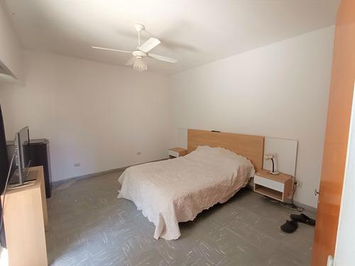 Imagen 12 de 24 de Venta- Casa 2 Dormitorios Con Cochera En Echesortu