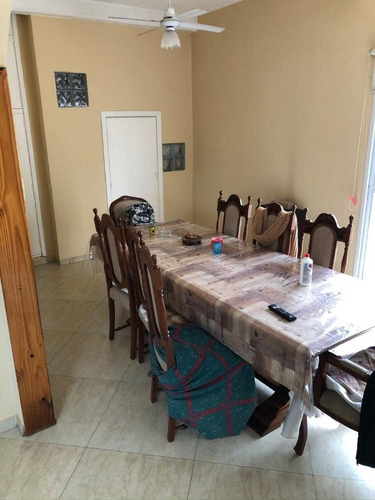 Imagen 14 de 30 de Vivienda Multifamiliar-casa 3 Amb + Dpto 4 Amb-cocheras - Fondo Libre C/ Piscina