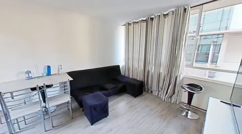 Departamento En Venta De 2 Dorm. En Santiago