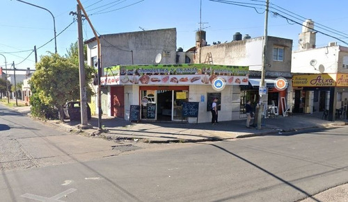 Imagen 2 de 4 de Venta Local En Diagonal Al Hospital Del Niño (ideal Ubicación) San Justo