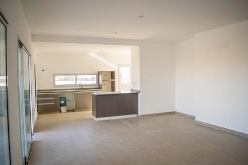 Imagen 5 de 16 de Casa A Estrenar En El Barrio El Ensueño. Ingeniero Maschwitz