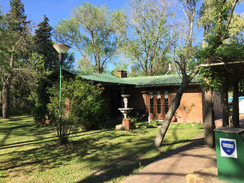 Venta Casa 2 Dormitorios Amplio Jardin Andino Santa Fe