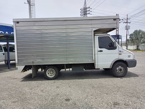 Imagen 6 de 16 de Iveco Daily 40-12 Cava