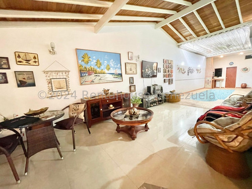 Kl Vende Espectacular Casa Concepto Abierto Moderna En Cabudare #24-26224