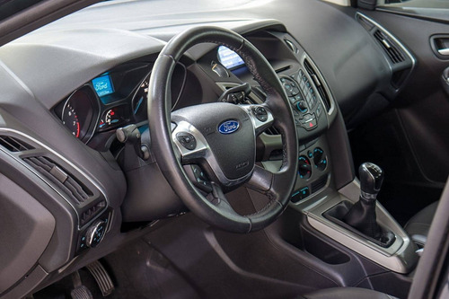 Imagem 12 de 15 de Ford Focus 1.6 Se Sedan 16v Flex 4p Manual