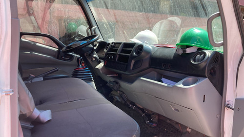 Hino Xzu, Capacidad De Carga 5.000kg, Con Equipo De Frío
