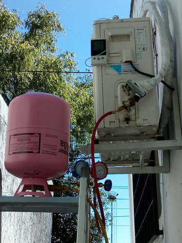 Imagen 3 de 9 de Instalacion Aire Split - Reparacion- Cargas De Gas .