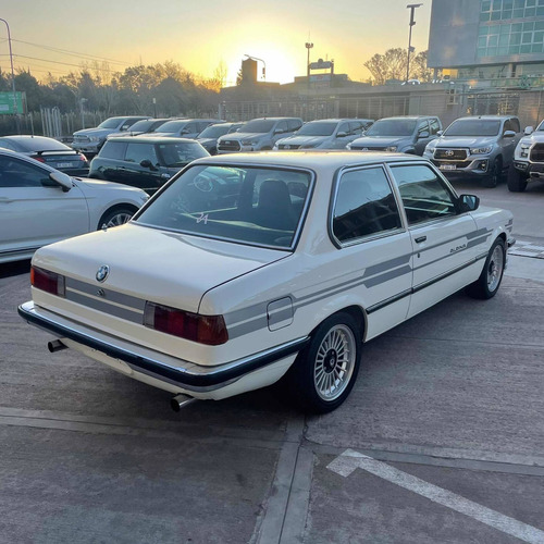 Imagen 3 de 21 de Bmw 323i E21 Coupe