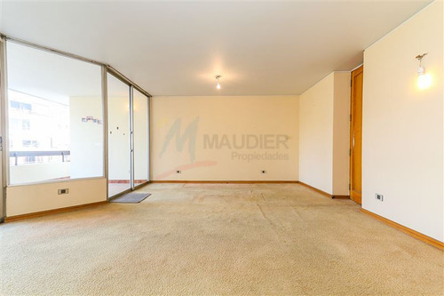 Imagen 2 de 28 de Departamento En Venta De 3 Dorm. En Providencia