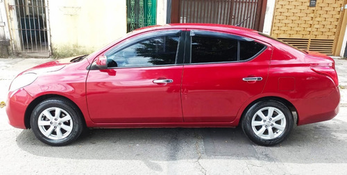 Imagem 3 de 10 de Nissan Versa Sl 1.6 16v - Flex - Mecânico - Completo - 2013