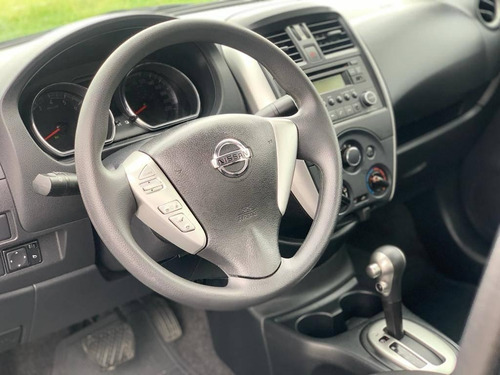 Imagem 14 de 15 de Nissan Versa Versa Sv 1.6 16v Flexstart 4p Aut.
