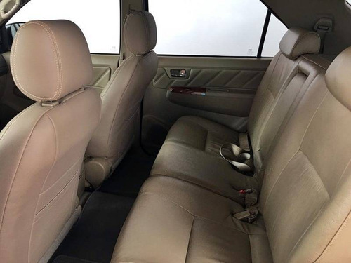 Imagem 9 de 13 de Toyota Hilux Sw4 3.0 Srv 4x4 7 Lugares 16v Turbo
