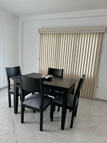 Bella Quinta En Venta, Urbanización San Jacinto. Yb7263