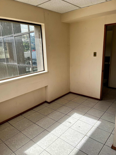 Centro De Thno, Amplia Oficina Edificio Don Cristobal