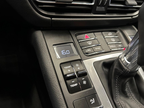 Porsche Macan 2.0 16v