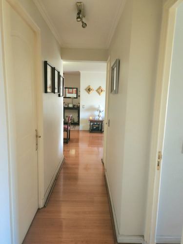 Departamento En Venta En Las Condes, 2 Dor-2 Baños. Linea-1