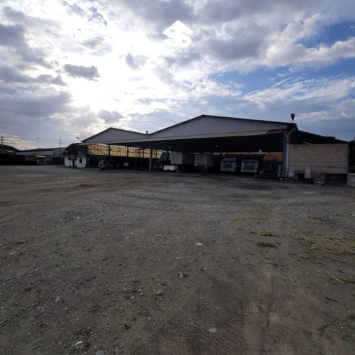 Se Vende Terreno Con Galpón - Cagua - Aragua
