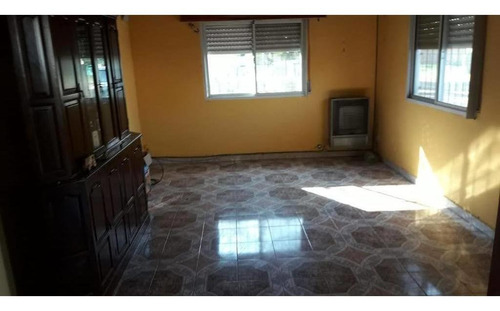 Imagen 8 de 13 de Chalet En Santa Teresita Barrio Parque Golf