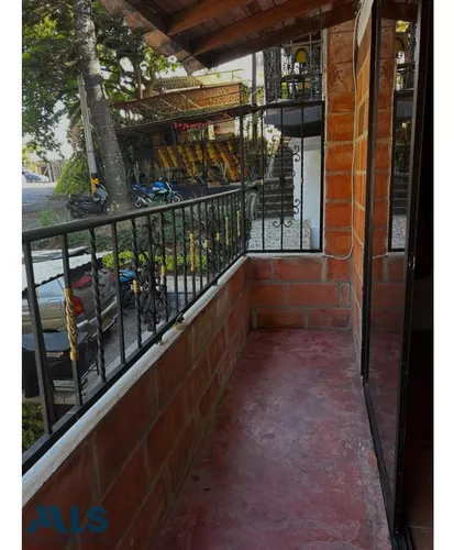 Casa 3 Niveles Con Opotunidad De Ampliación(mls#248282)