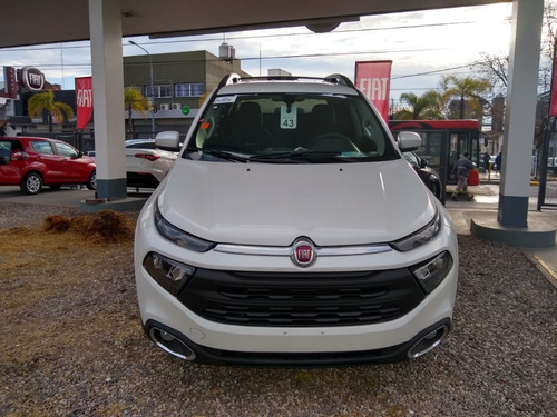 Imagen 5 de 15 de Toro Freedom 1.8 My21 4x2 Stock Fisico 17/09/21 M