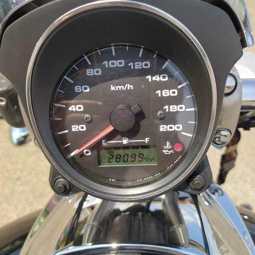 Imagem 2 de 11 de Suzuki Boulevard M800