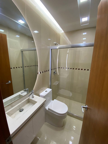 Imagen 8 de 14 de Tohwhouse En Venta Mañongo Bonaventura Home Ga Vip