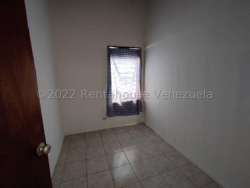 Imagen 11 de 30 de Casas En Venta Villa Roca Cabudare 22-17084 /m