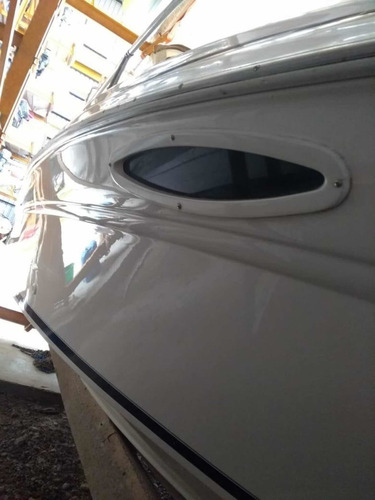 Lancha Cuddy Canestrari 215 V8 Volvo 5.0 Mercruiser