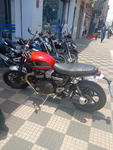 Traiumph 1200 Speed Twin