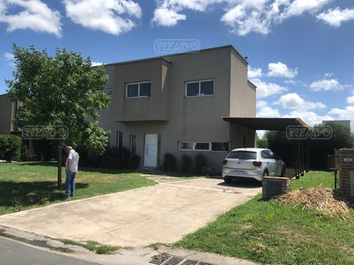 Casa  En Venta Ubicado En El Cantón, Escobar, G.b.a. Zona Norte