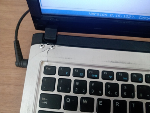 Imagem 7 de 8 de Notebook Plhilco 14l,placa Mãe Boa ,tela Boa