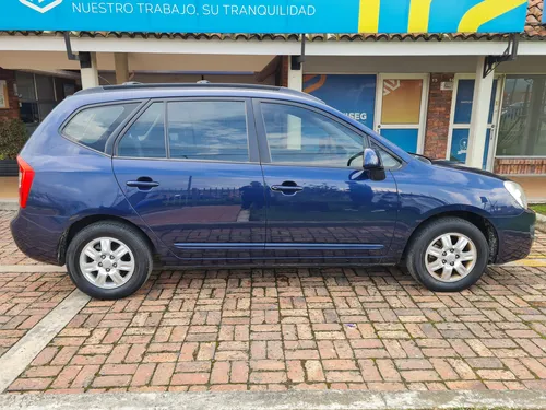Kia Carens Rondo 2.0cc AT AA 4X2