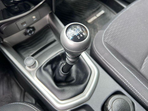 SsangYong Tivoli 4x2 Mt Std