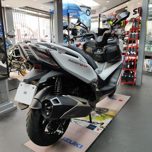 Moto Kymco 400 Xciting Vs