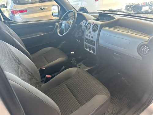 Imagen 5 de 10 de Peugeot Partner 2014 1.4 Furgon Confort 5as