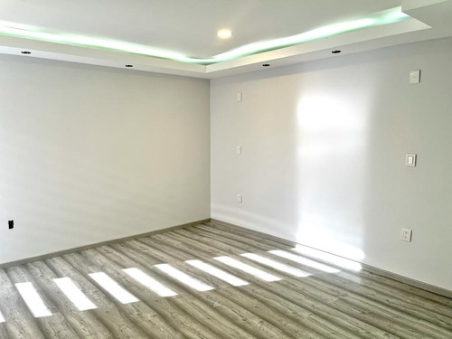 Residencia Avaluo Superior Privada Status En Metepec
