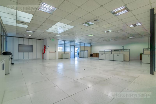 Alquiler De Oficina De 922 M2 En Martínez