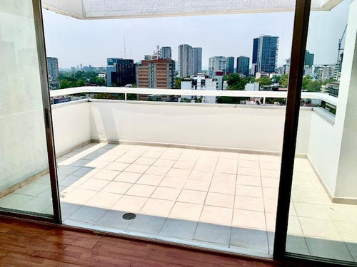 Polanco (lamartine) Penthouse En Dos Niveles De 330m2, 3 Amplias Recámaras, Terraza, Balcón, Vista Panorámica. Excelente Ubicación